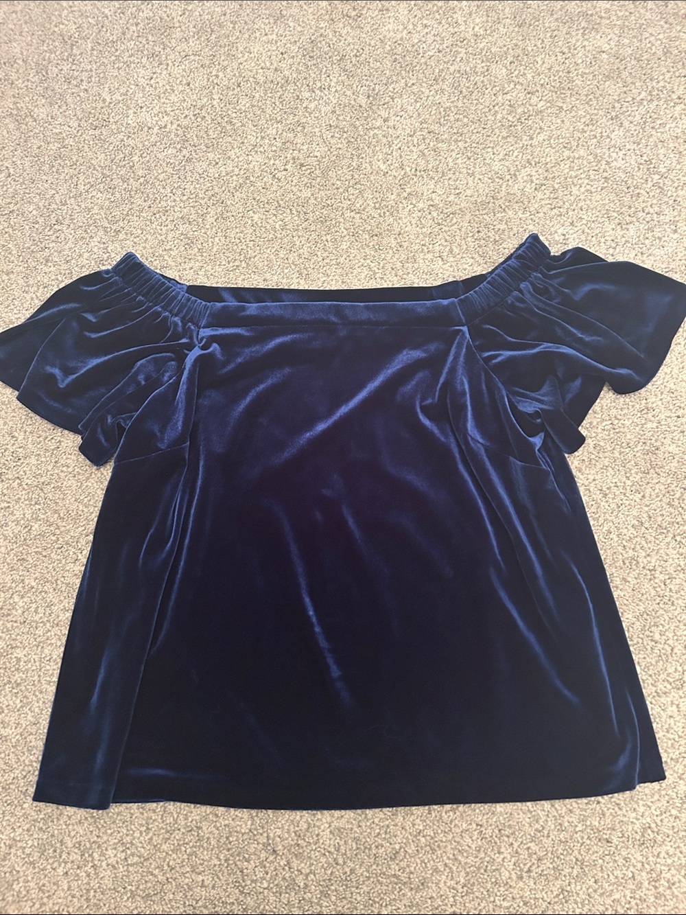 NWOT White House Black Market velour off the shoulder top sz M